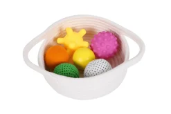 Basket with Balls