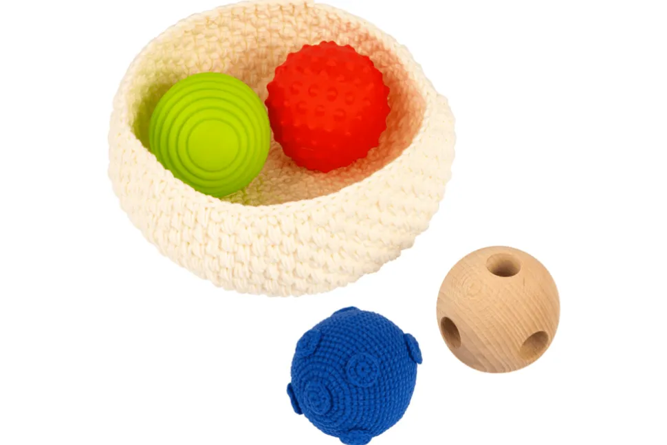 Basket with Balls