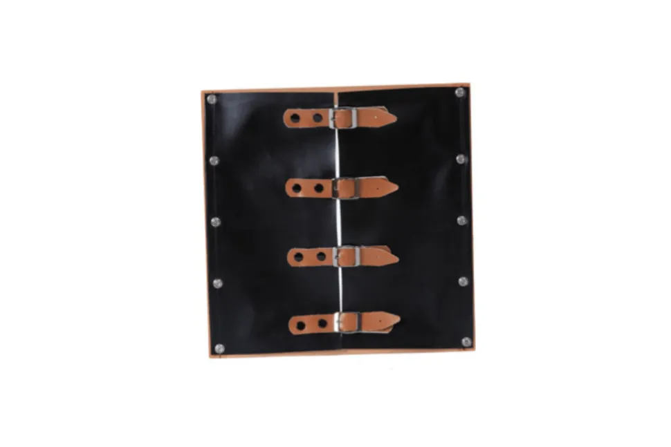 Casa Dressing Frames