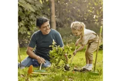 Children’s Outdoor Broom