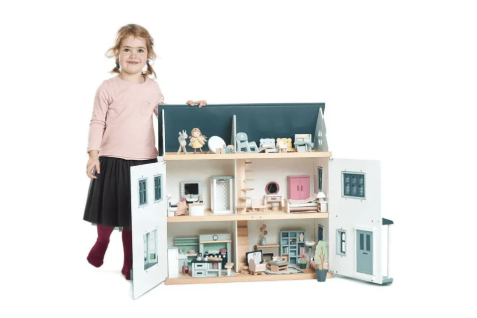 Dovetail Doll House
