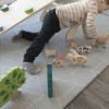 Holztiger Lion