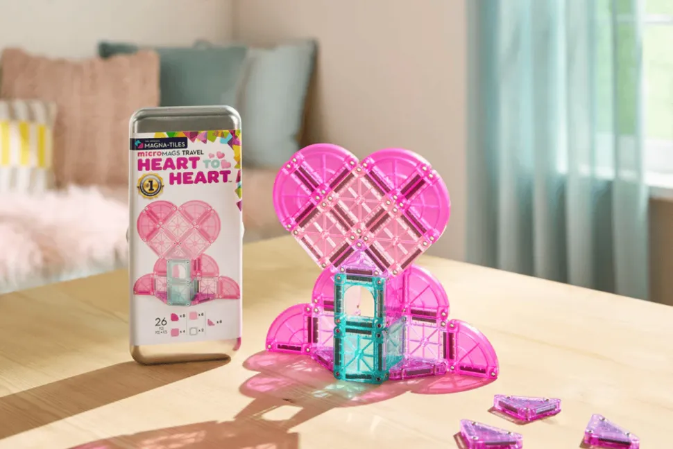 MAGNA-TILES® microMAGS Heart to Heart 26 Piece Travel Set