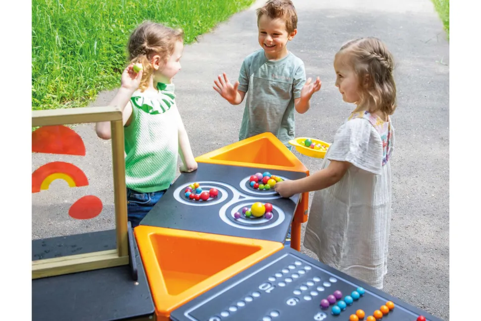PRESCHOOL & KINDERGARTEN OUTDOOR TOYS