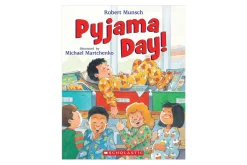 Pyjama Day! by Robert Munsch [Paperback]