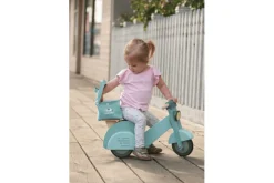 Tender Leaf Delivery Scooter