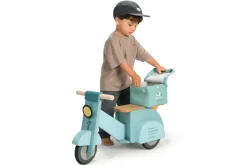 Tender Leaf Delivery Scooter